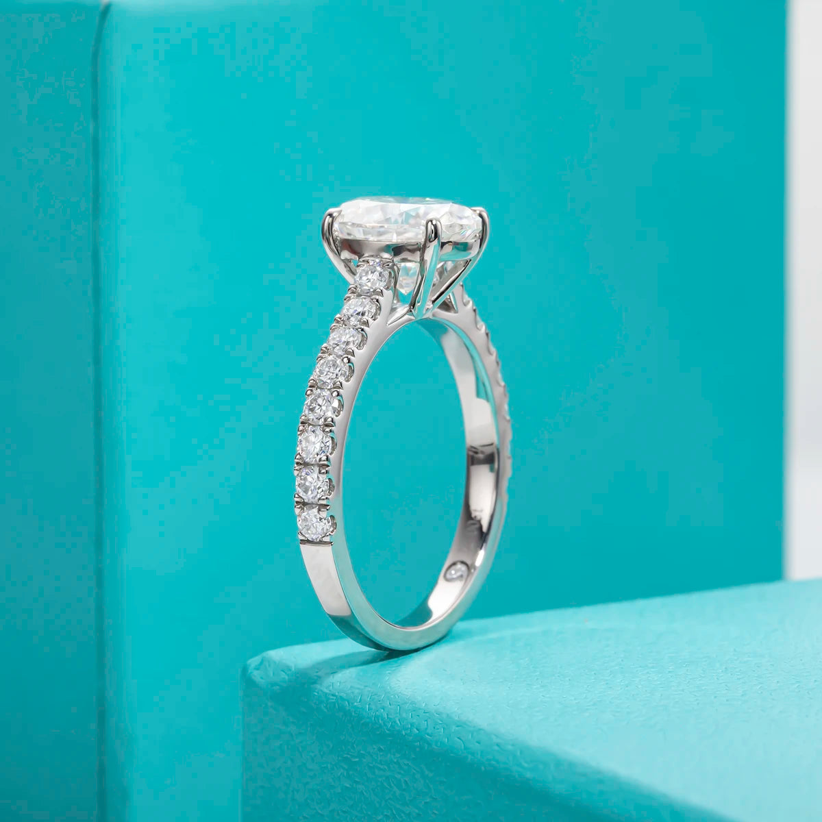 Vivienne Solitaire Ring